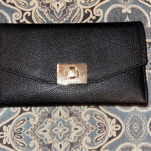 Michael Kors Kinsley Accordian, Satchel and wallet!! NWOT - Picture 6 of 9